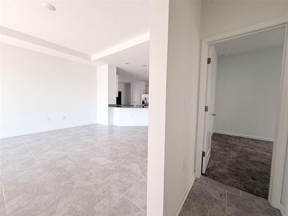 出租: $2,950 (4 贝兹, 3 浴室, 2363 平方英尺)