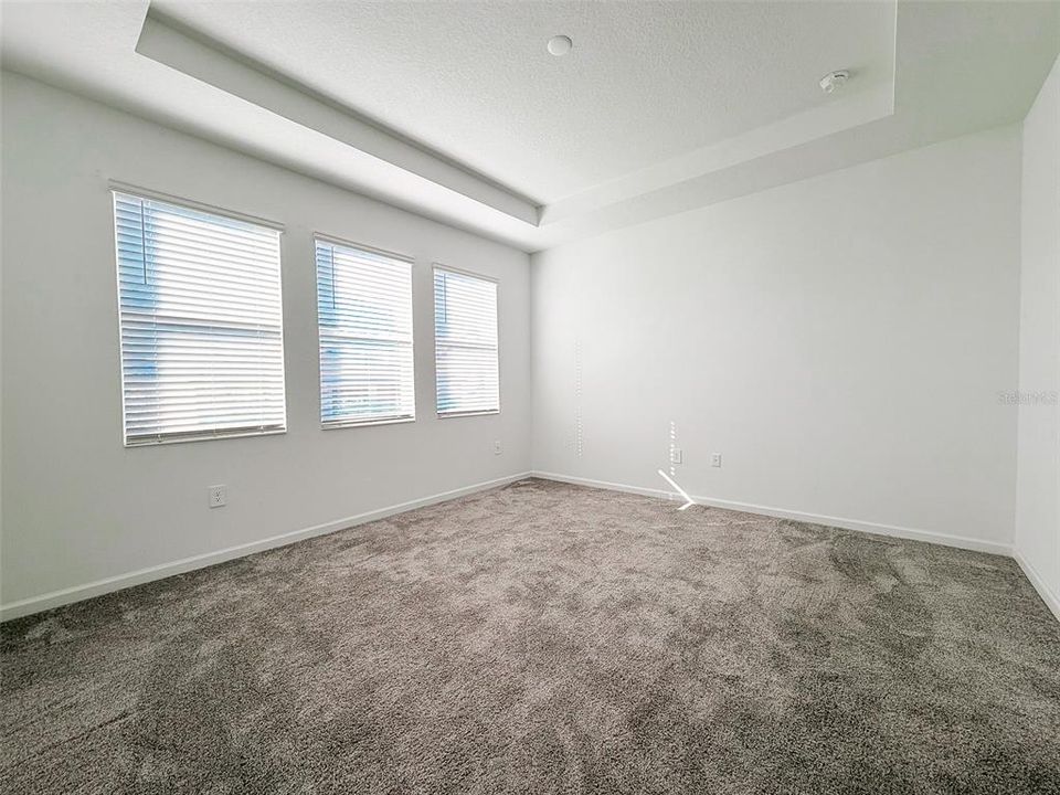 出租: $2,950 (4 贝兹, 3 浴室, 2363 平方英尺)