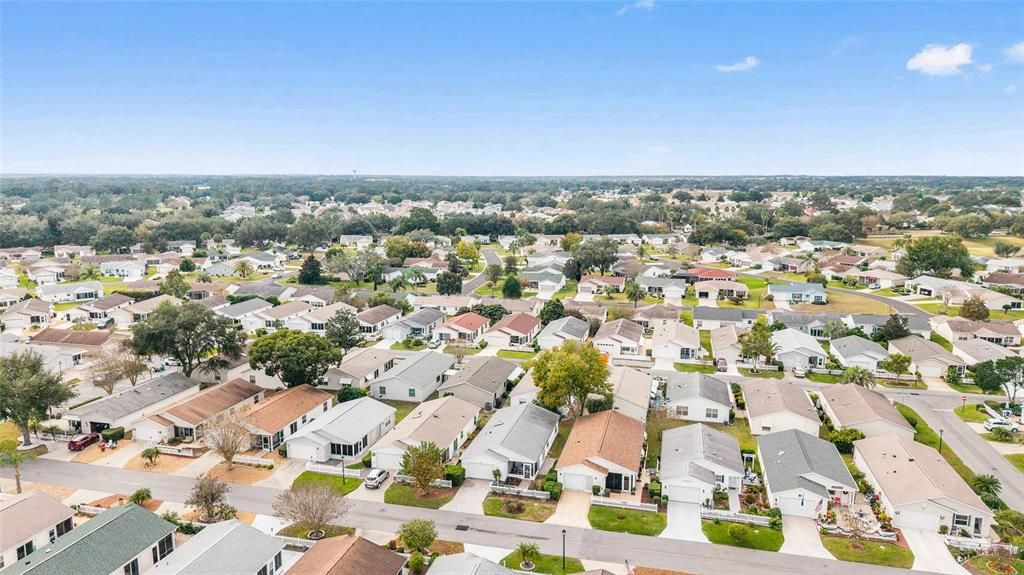 待售: $239,900 (2 贝兹, 2 浴室, 1121 平方英尺)