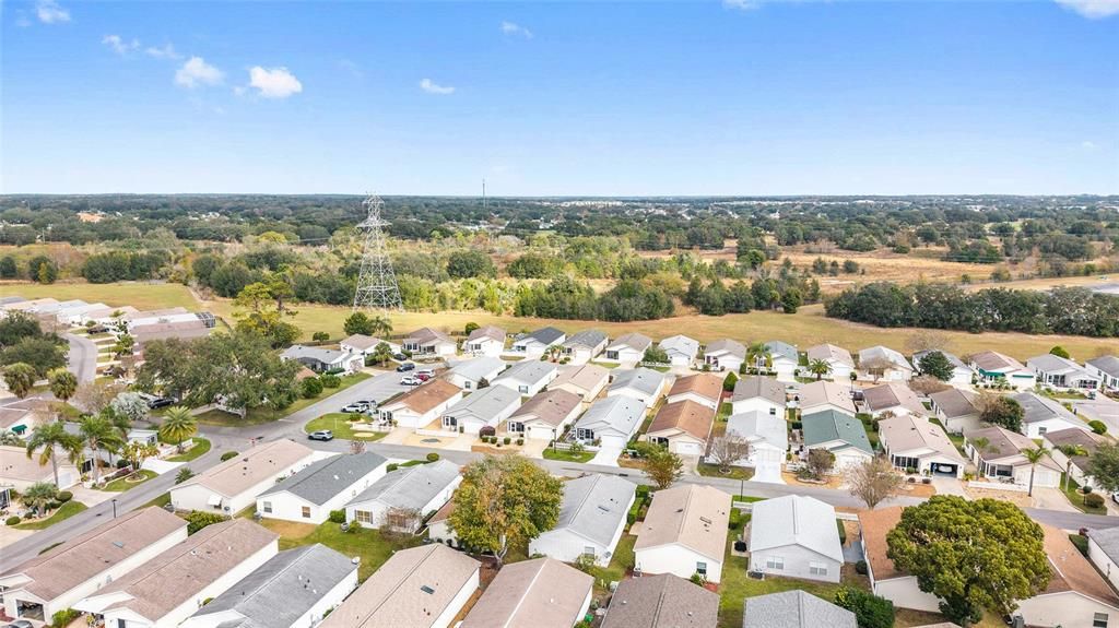 待售: $239,900 (2 贝兹, 2 浴室, 1121 平方英尺)