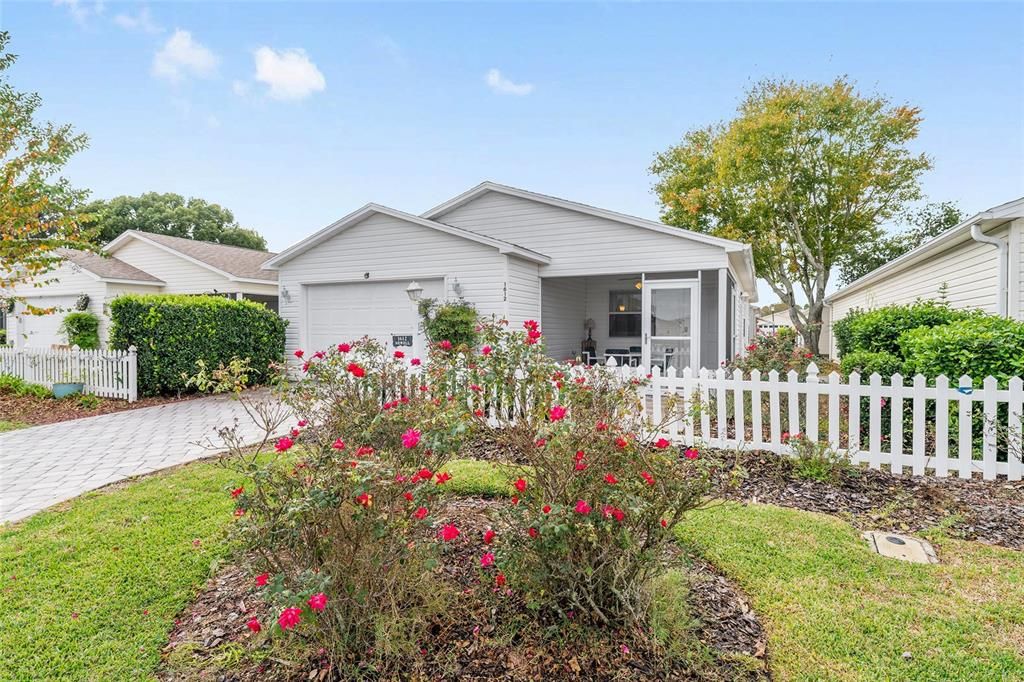 待售: $239,900 (2 贝兹, 2 浴室, 1121 平方英尺)