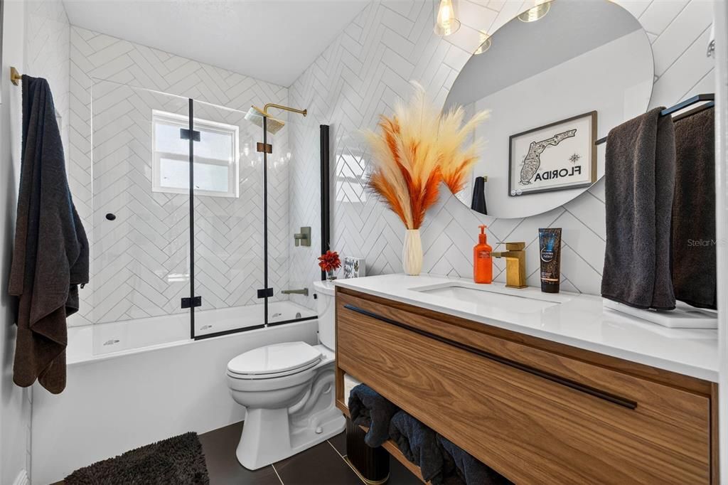 En Venta: $425,000 (3 camas, 1 baños, 1236 Pies cuadrados)