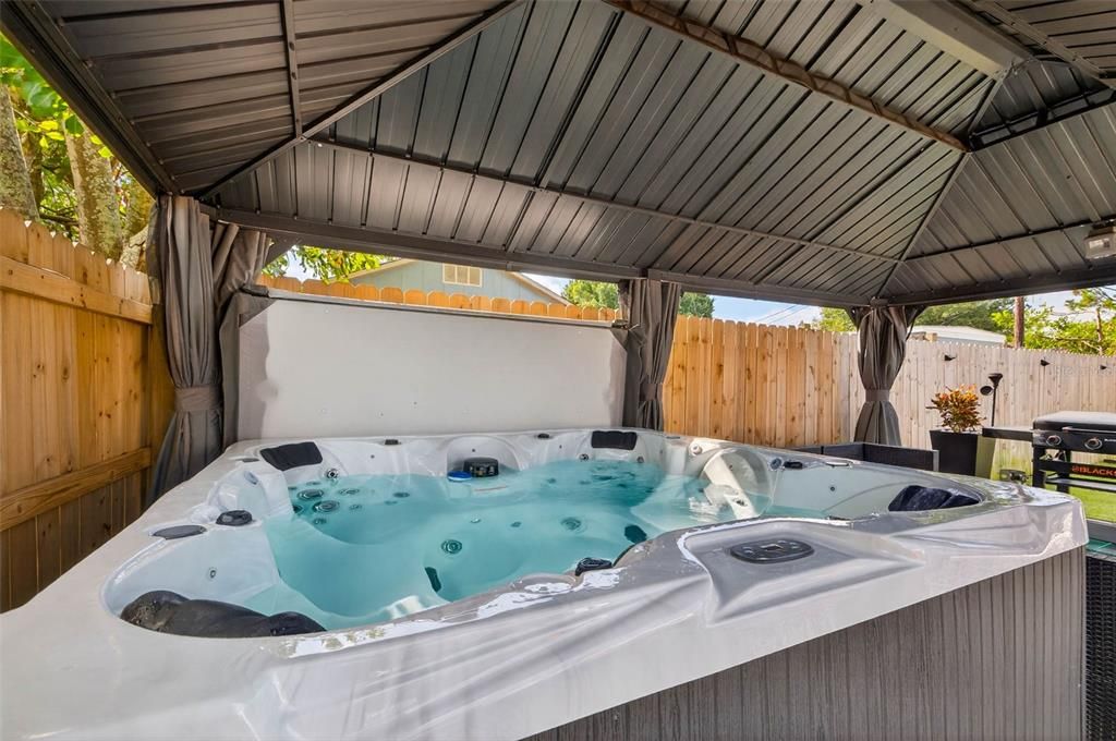 En Venta: $425,000 (3 camas, 1 baños, 1236 Pies cuadrados)