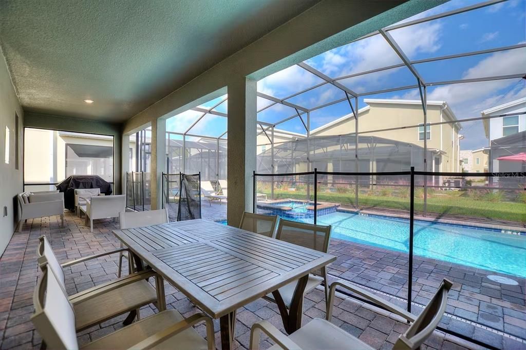 待售: $760,000 (7 贝兹, 6 浴室, 3888 平方英尺)