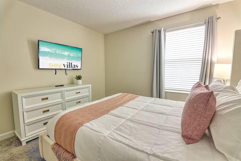 待售: $760,000 (7 贝兹, 6 浴室, 3888 平方英尺)