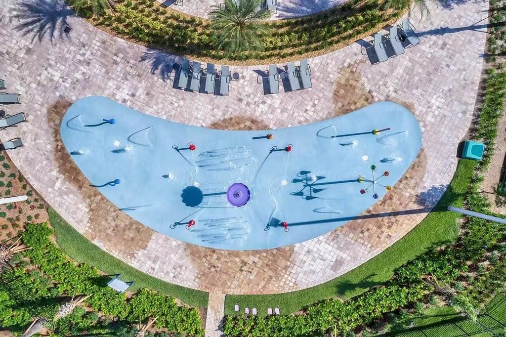 待售: $760,000 (7 贝兹, 6 浴室, 3888 平方英尺)