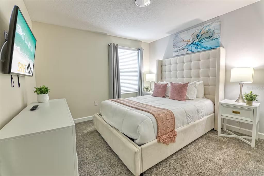 待售: $760,000 (7 贝兹, 6 浴室, 3888 平方英尺)