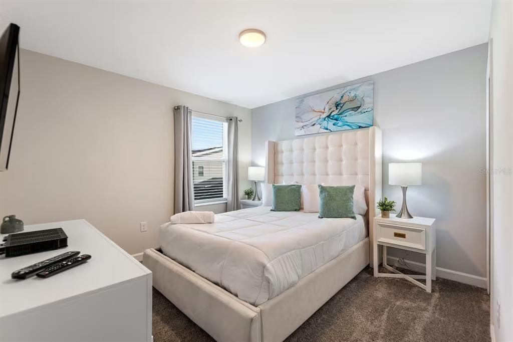 待售: $760,000 (7 贝兹, 6 浴室, 3888 平方英尺)