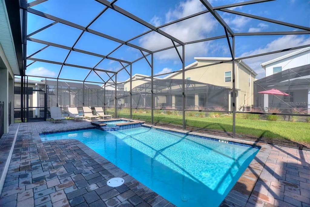 待售: $760,000 (7 贝兹, 6 浴室, 3888 平方英尺)