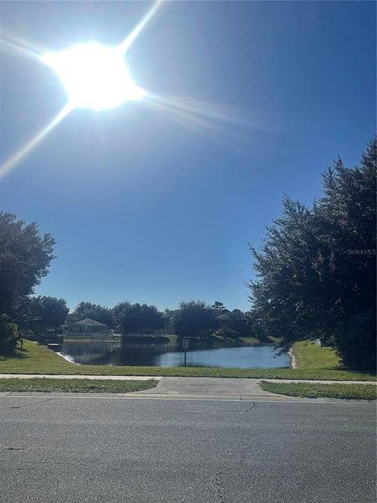 For Rent: $2,400 (3 beds, 2 baths, 1936 Square Feet)