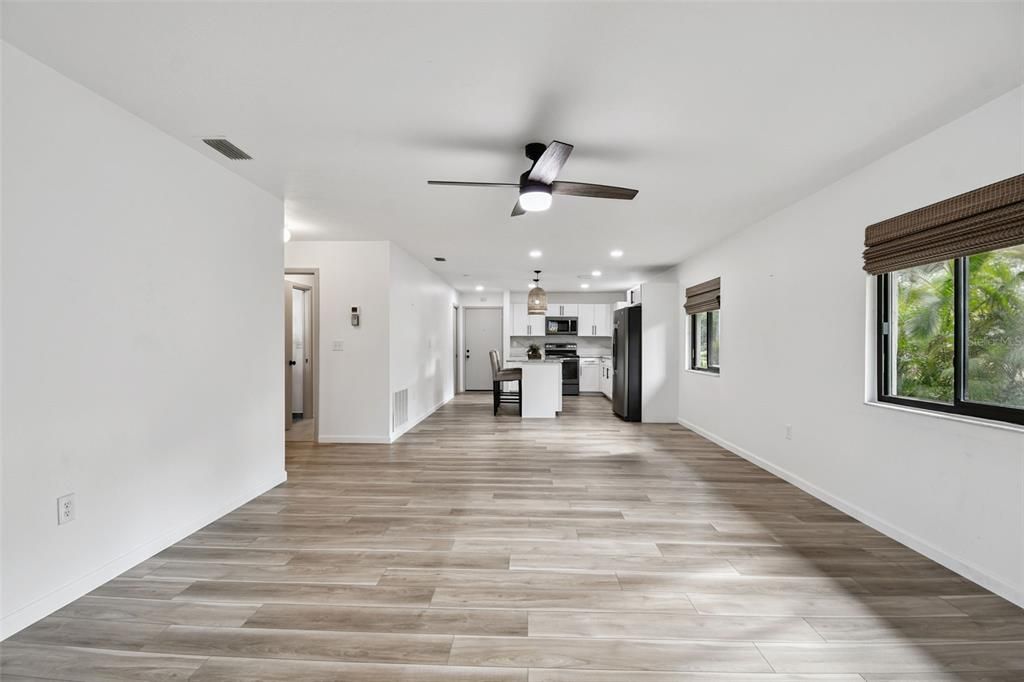 En Venta: $290,000 (2 camas, 2 baños, 1477 Pies cuadrados)