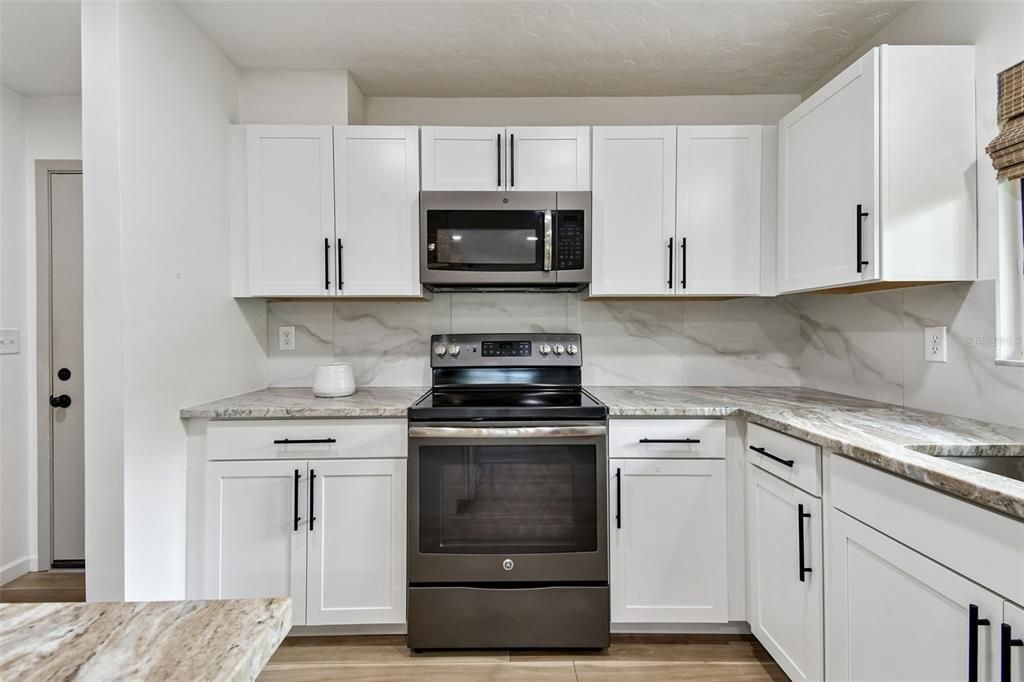 En Venta: $290,000 (2 camas, 2 baños, 1477 Pies cuadrados)