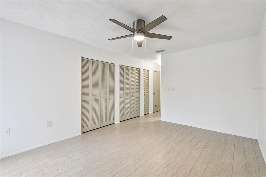 En Venta: $290,000 (2 camas, 2 baños, 1477 Pies cuadrados)