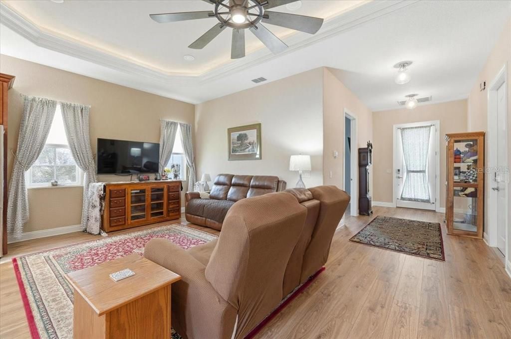 En Venta: $710,000 (2 camas, 2 baños, 1794 Pies cuadrados)