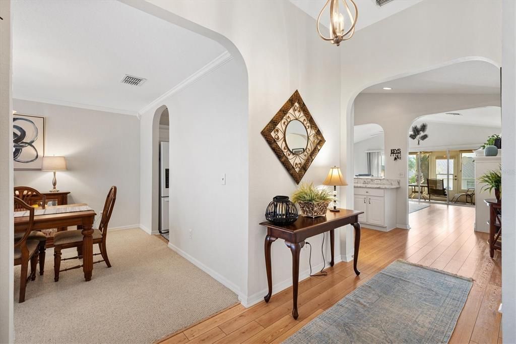 待售: $349,000 (3 贝兹, 2 浴室, 1695 平方英尺)