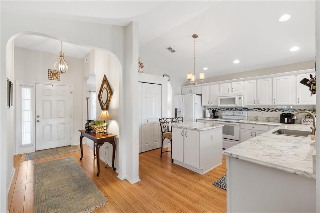 待售: $349,000 (3 贝兹, 2 浴室, 1695 平方英尺)