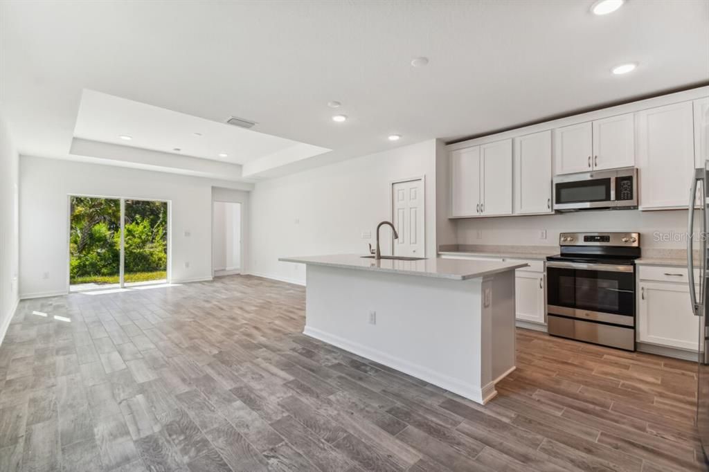 For Sale: $279,990 (3 beds, 2 baths, 1734 Square Feet)