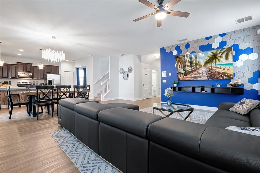 For Sale: $675,000 (6 beds, 6 baths, 3339 Square Feet)