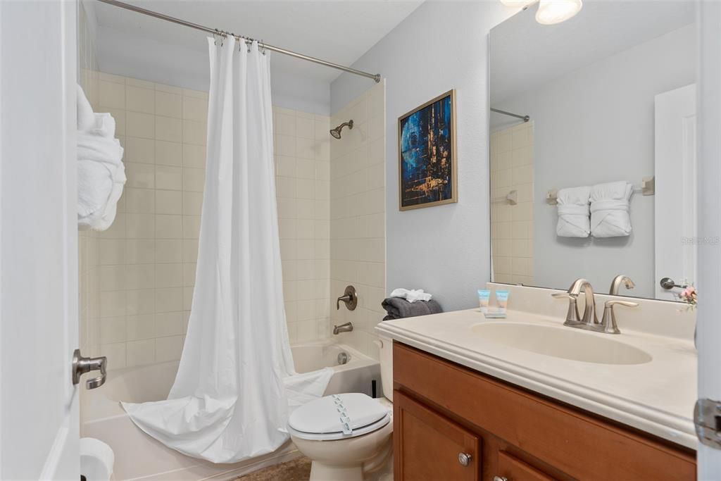 For Sale: $675,000 (6 beds, 6 baths, 3339 Square Feet)