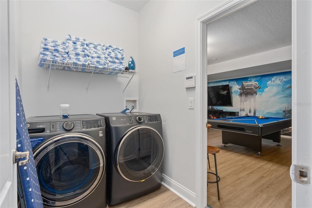 For Sale: $675,000 (6 beds, 6 baths, 3339 Square Feet)