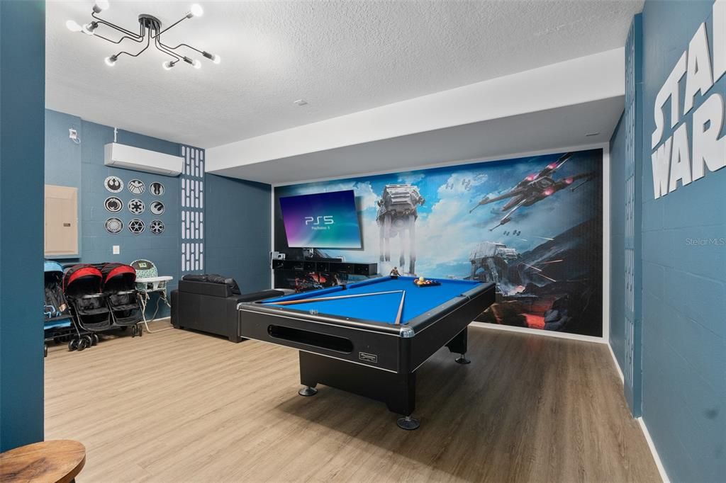 For Sale: $675,000 (6 beds, 6 baths, 3339 Square Feet)