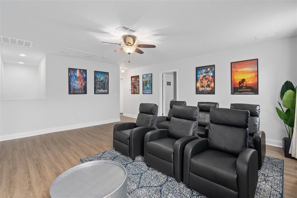 For Sale: $675,000 (6 beds, 6 baths, 3339 Square Feet)