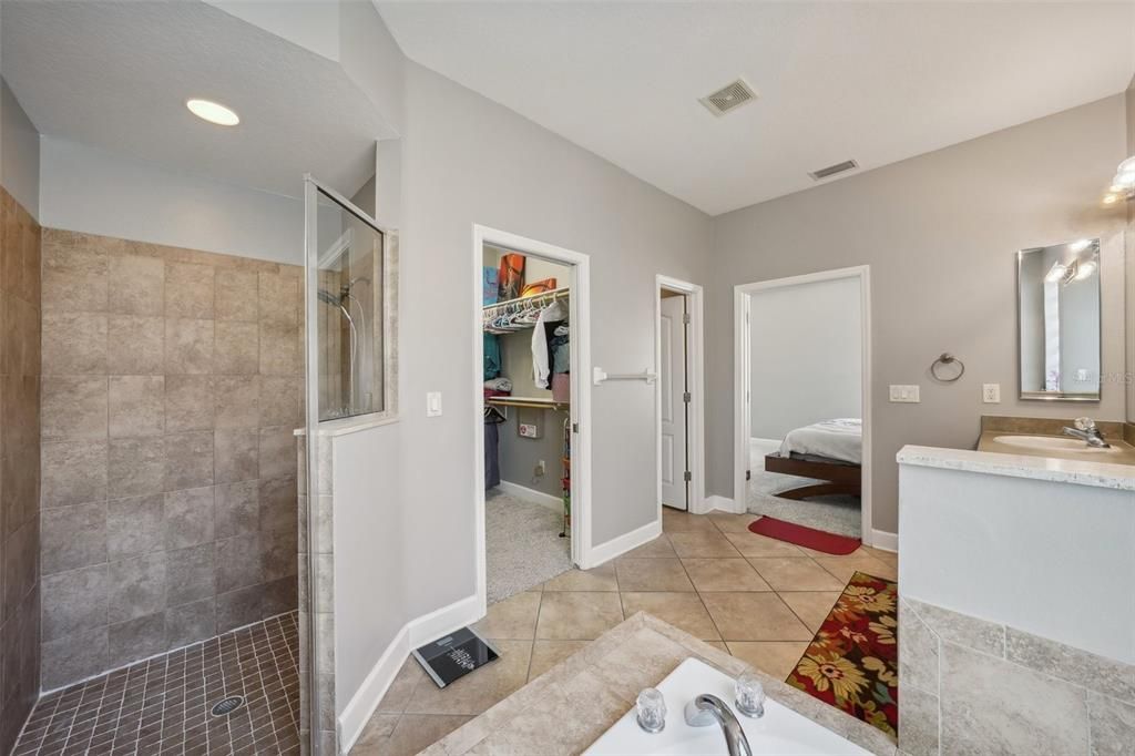 En Renta: $3,200 (4 camas, 3 baños, 2603 Pies cuadrados)