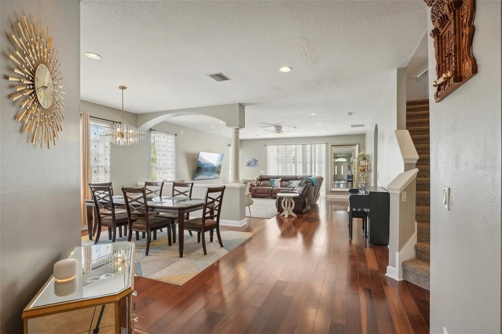 En Renta: $3,200 (4 camas, 3 baños, 2603 Pies cuadrados)