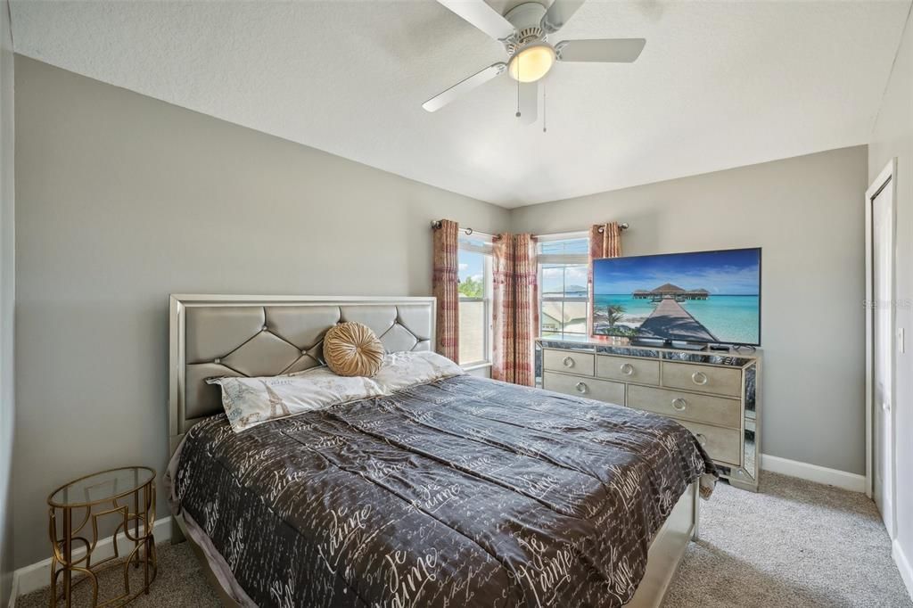 En Renta: $3,200 (4 camas, 3 baños, 2603 Pies cuadrados)