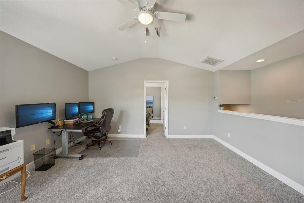 En Renta: $3,200 (4 camas, 3 baños, 2603 Pies cuadrados)