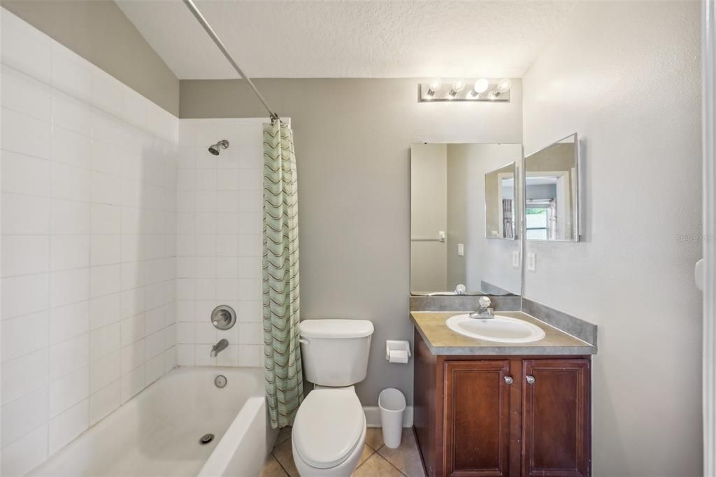 En Renta: $3,200 (4 camas, 3 baños, 2603 Pies cuadrados)