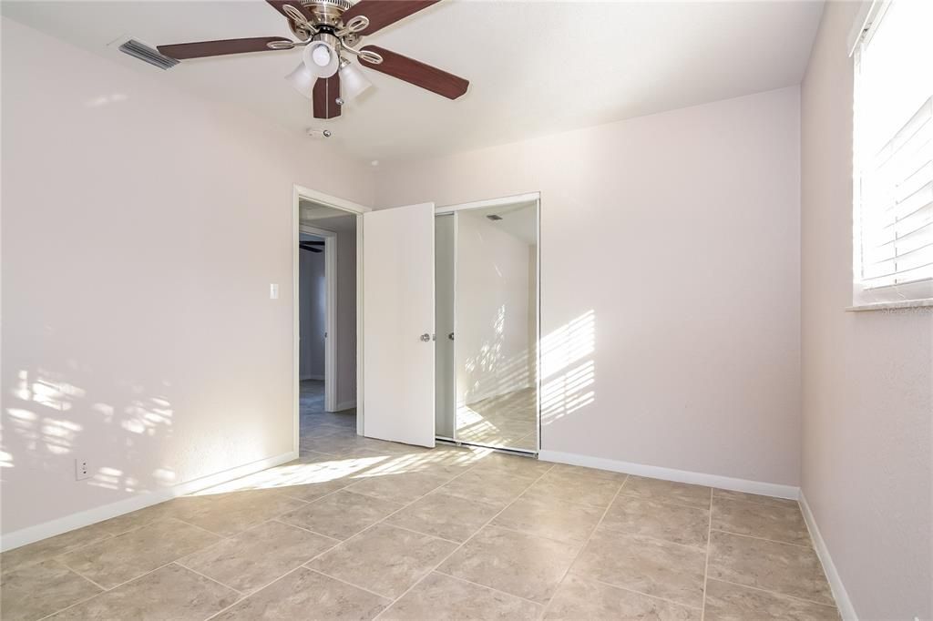 For Rent: $2,755 (5 beds, 2 baths, 1742 Square Feet)