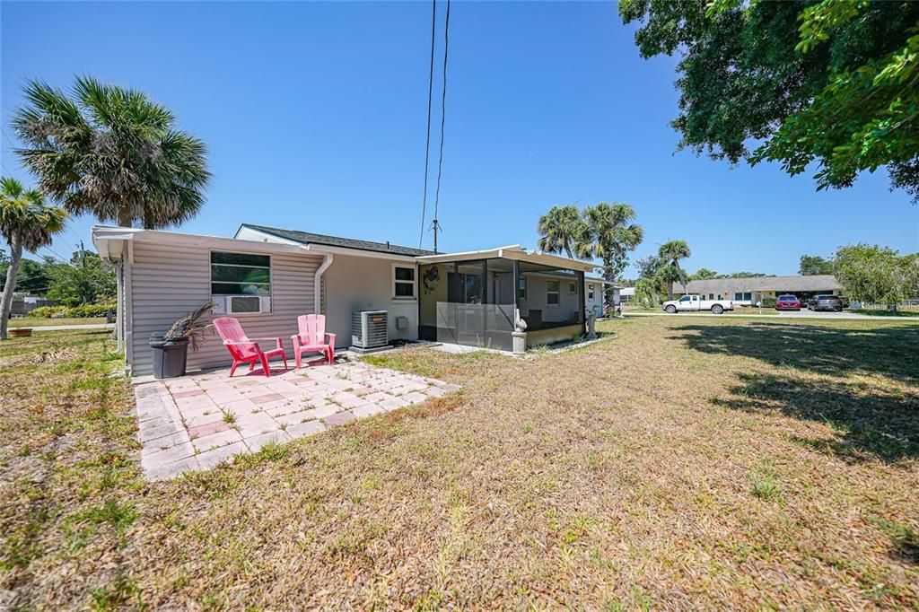 For Sale: $289,000 (3 beds, 2 baths, 1162 Square Feet)