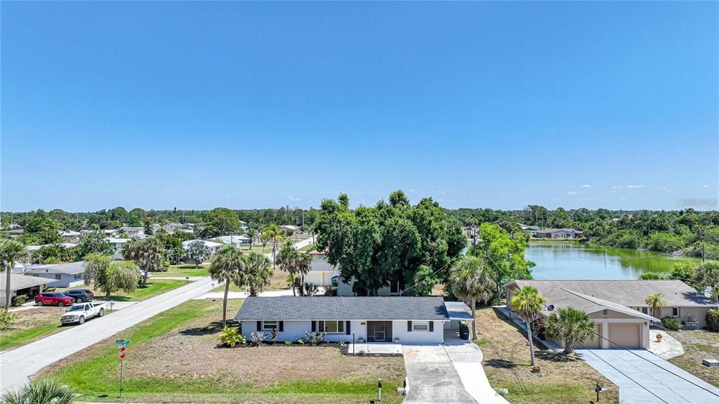 For Sale: $289,000 (3 beds, 2 baths, 1162 Square Feet)