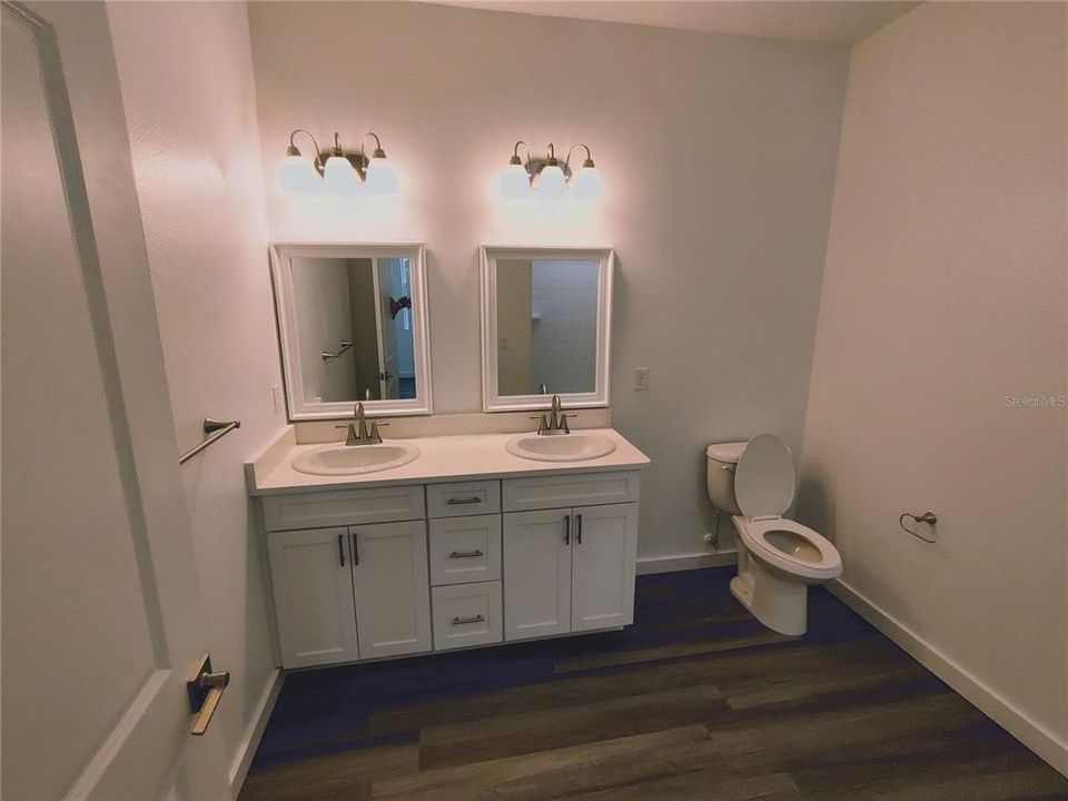 For Sale: $334,000 (3 beds, 2 baths, 1517 Square Feet)