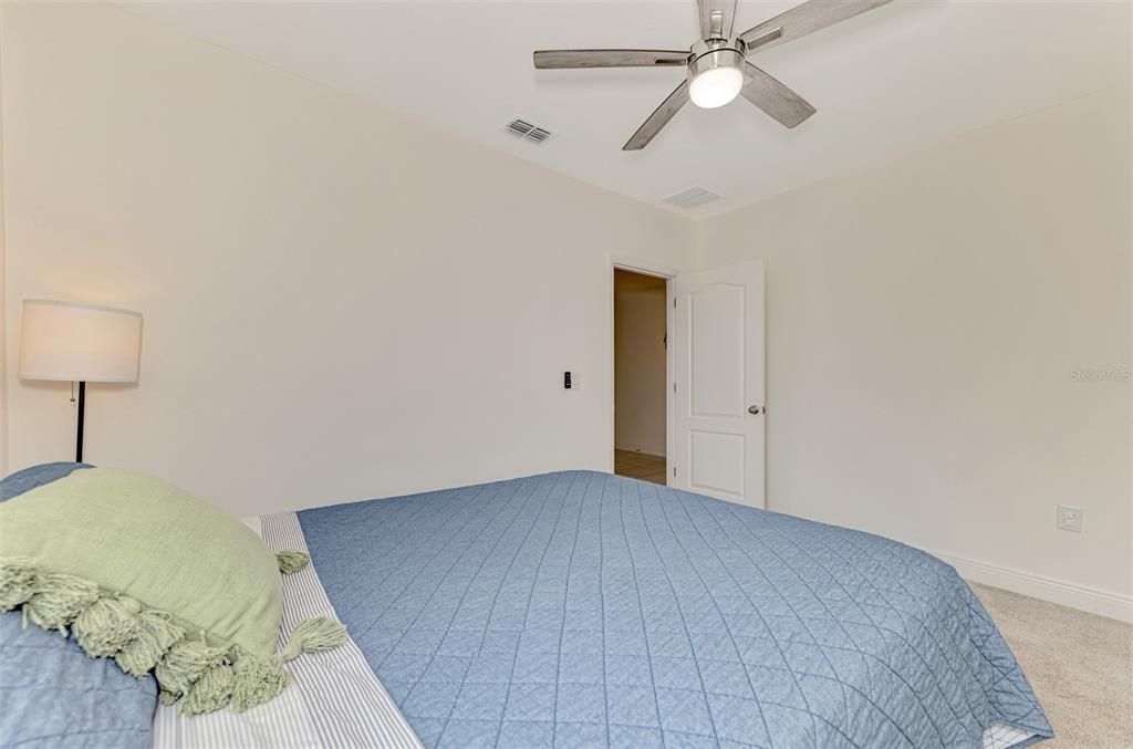 For Sale: $359,900 (4 beds, 2 baths, 1998 Square Feet)