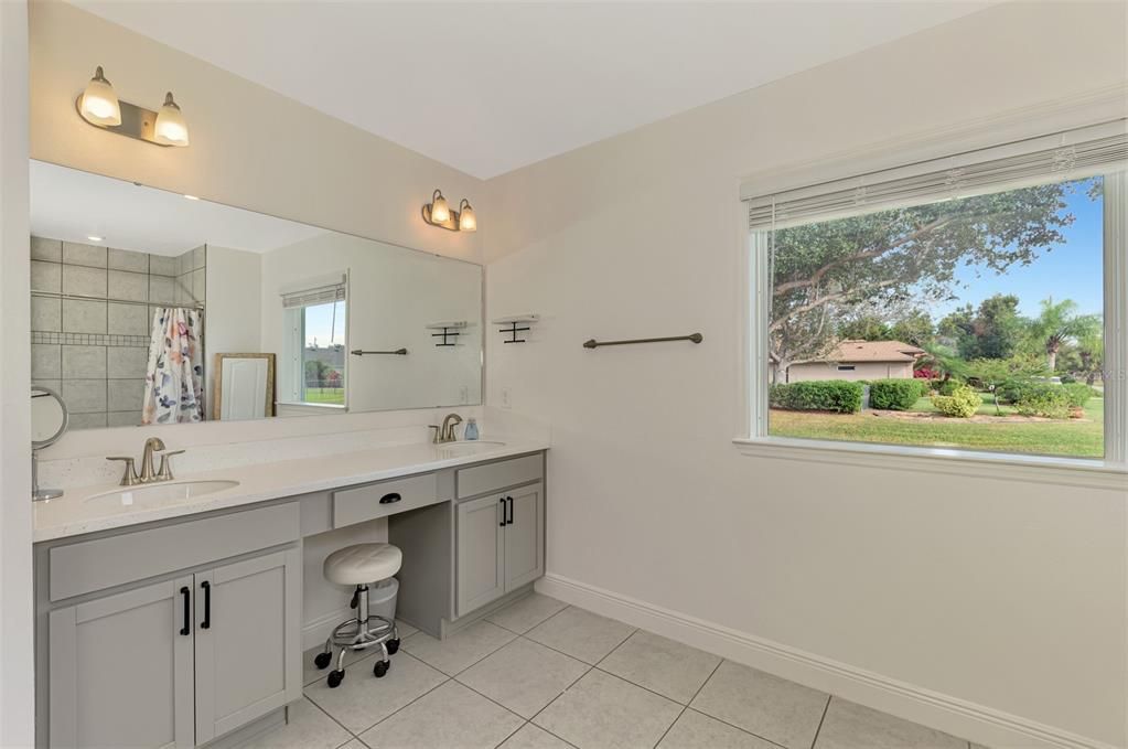 For Sale: $359,900 (4 beds, 2 baths, 1998 Square Feet)