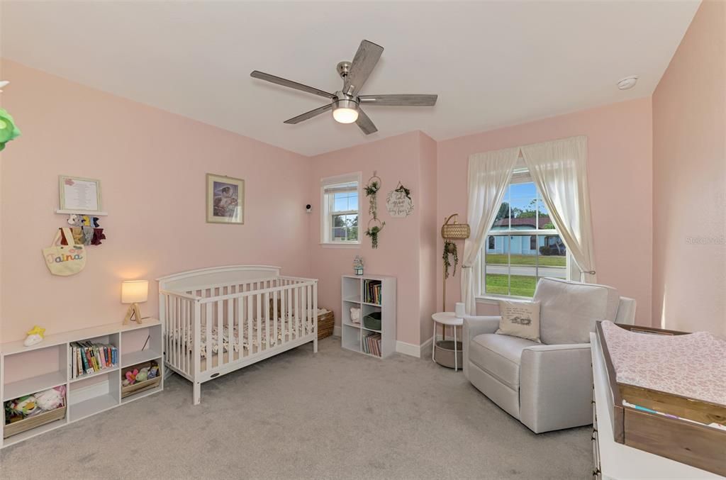 For Sale: $359,900 (4 beds, 2 baths, 1998 Square Feet)