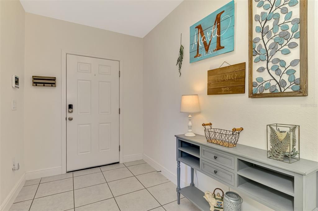 For Sale: $359,900 (4 beds, 2 baths, 1998 Square Feet)