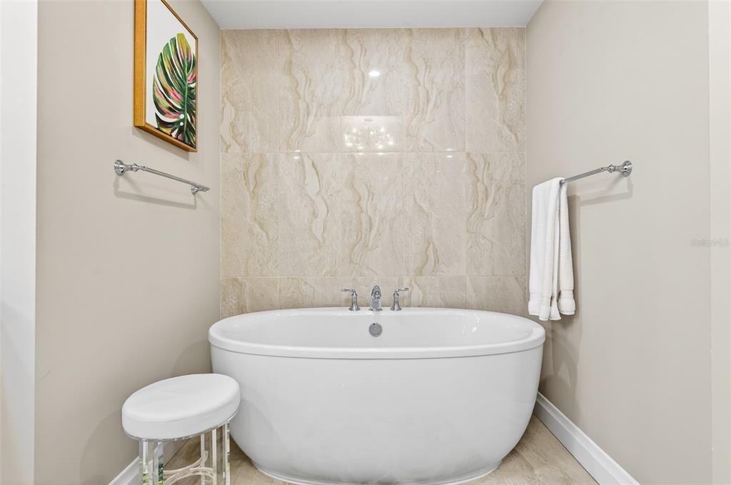 待售: $3,499,500 (3 贝兹, 3 浴室, 2939 平方英尺)