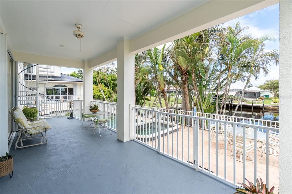 На продажу: $2,000,000 (6 спален, 5 ванн, 5695 Квадратных фут)