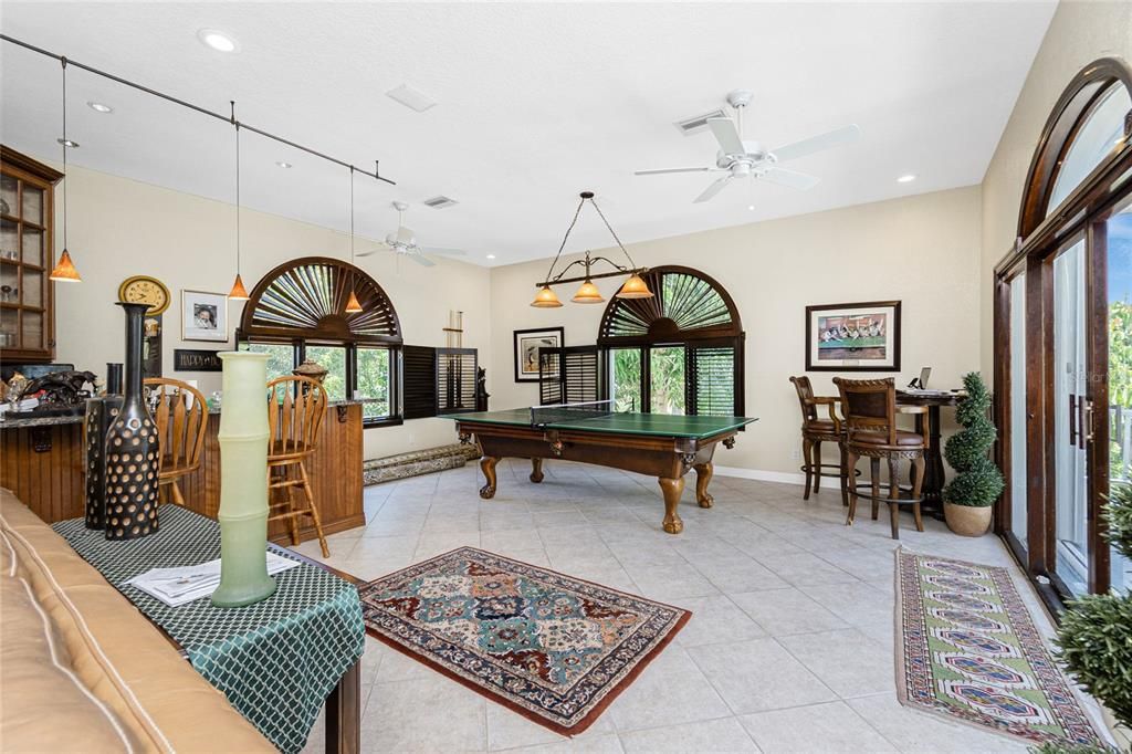 На продажу: $2,000,000 (6 спален, 5 ванн, 5695 Квадратных фут)