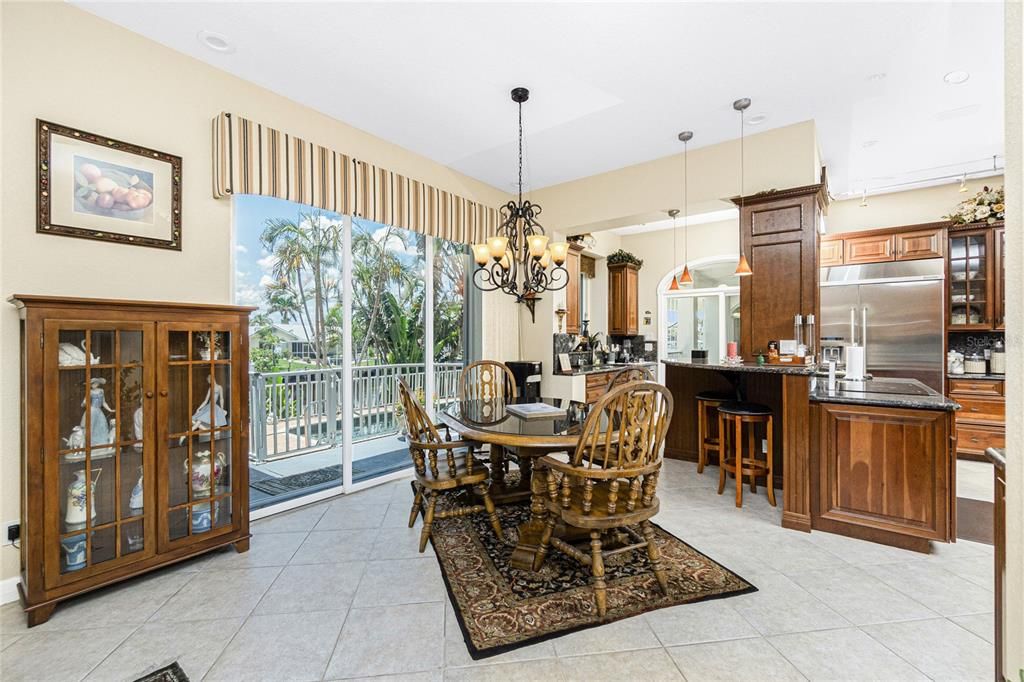 На продажу: $2,000,000 (6 спален, 5 ванн, 5695 Квадратных фут)