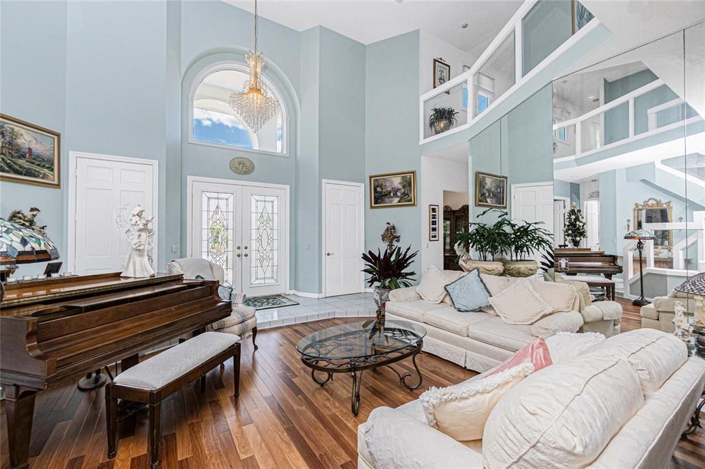 На продажу: $2,000,000 (6 спален, 5 ванн, 5695 Квадратных фут)