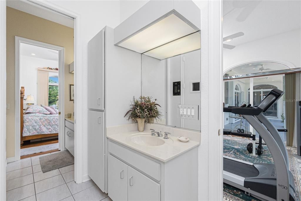 На продажу: $2,000,000 (6 спален, 5 ванн, 5695 Квадратных фут)