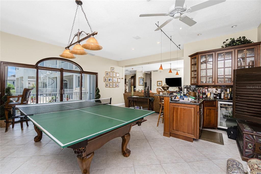 На продажу: $2,000,000 (6 спален, 5 ванн, 5695 Квадратных фут)