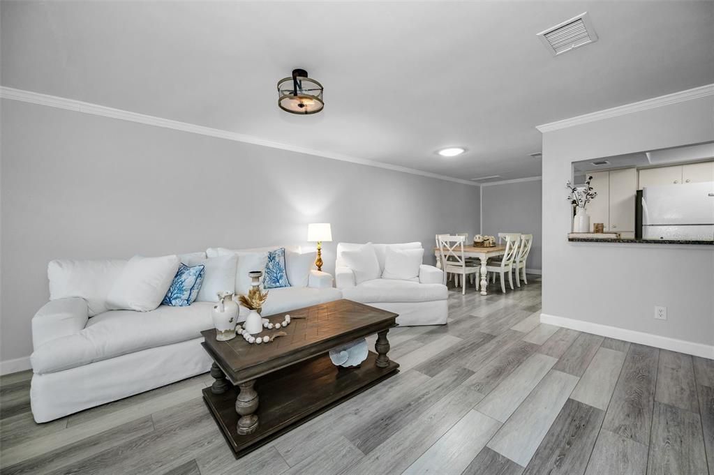 En Venta: $265,500 (2 camas, 2 baños, 1470 Pies cuadrados)