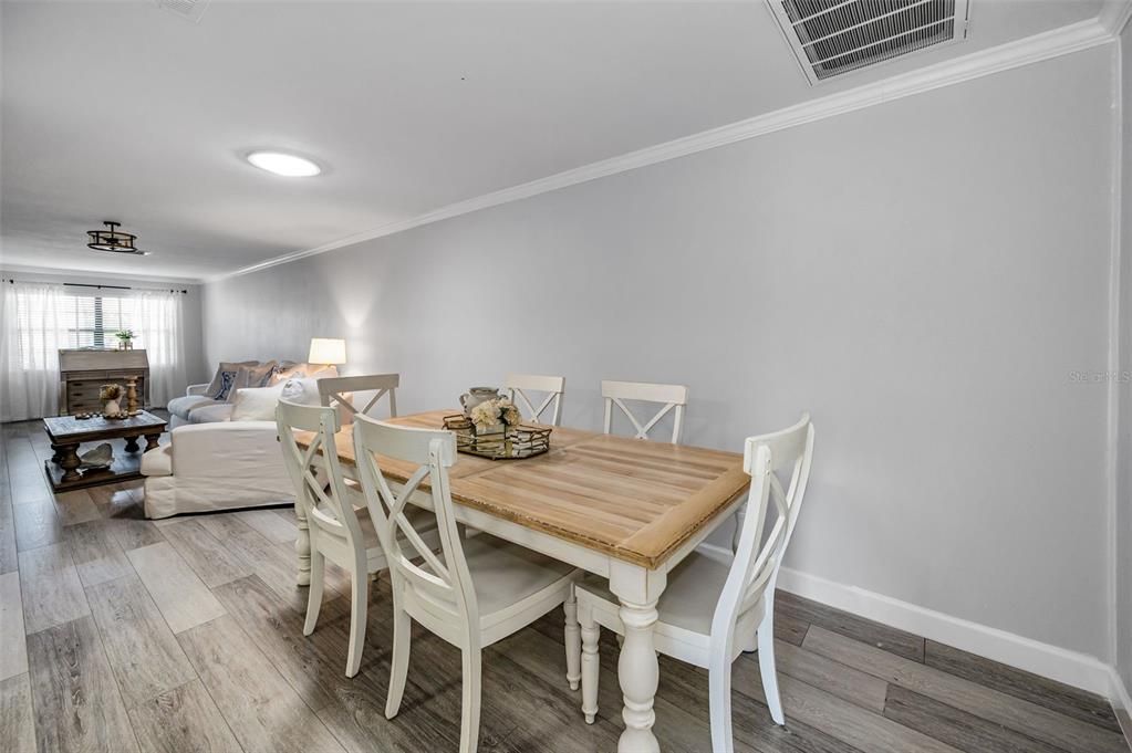 En Venta: $265,500 (2 camas, 2 baños, 1470 Pies cuadrados)