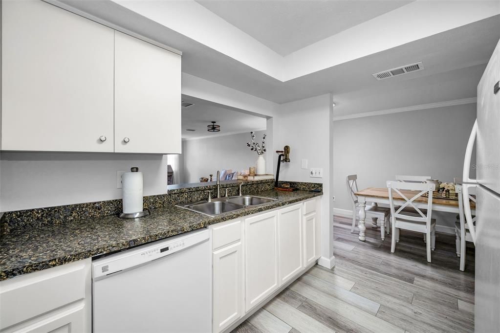 En Venta: $265,500 (2 camas, 2 baños, 1470 Pies cuadrados)