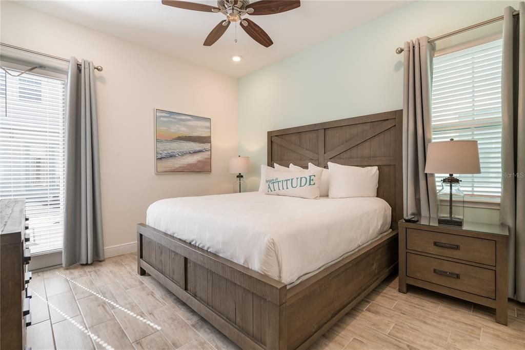 For Sale: $375,000 (2 beds, 2 baths, 1188 Square Feet)